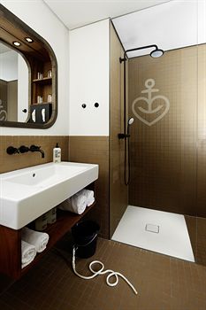 Imagen general del Hotel 25HRS HAMBURG HAFENCITY. Foto 5