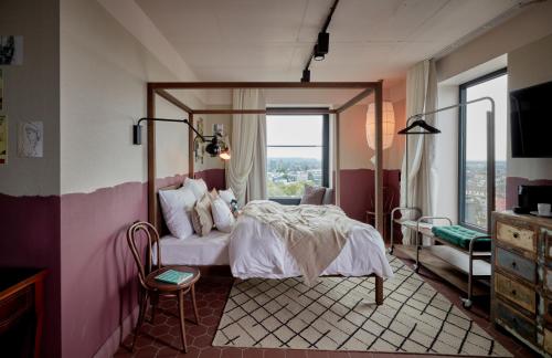 Imagen de la habitación del Hotel 25hours Das Tour. Foto 14