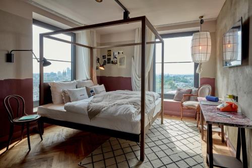 Imagen de la habitación del Hotel 25hours Das Tour. Foto 16