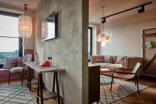 Imagen general del Hotel 25hours Das Tour. Foto 7