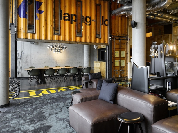 Imagen de los interiores del Hotel 25hours Hafencity. Foto 18