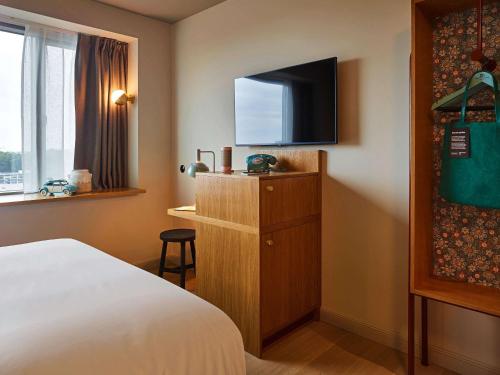 Imagen de la habitación del Hotel 25hours Paper Island. Foto 8