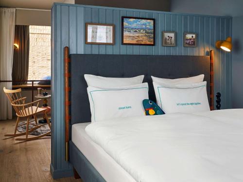 Imagen de la habitación del Hotel 25hours Paper Island. Foto 11