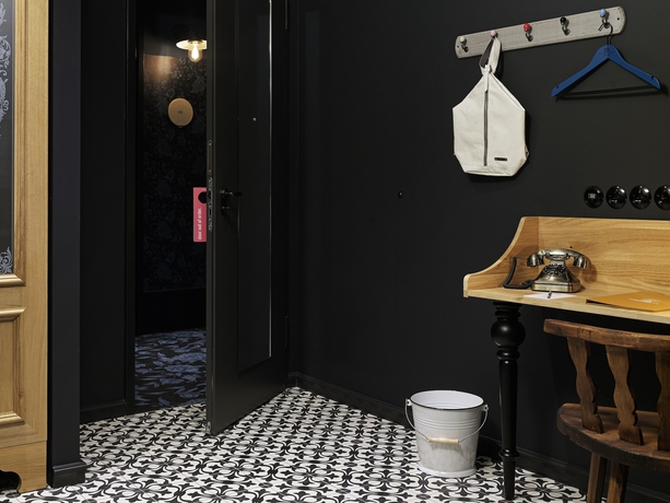 Imagen de la habitación del Hotel 25hours The Royal Bavarian. Foto 9