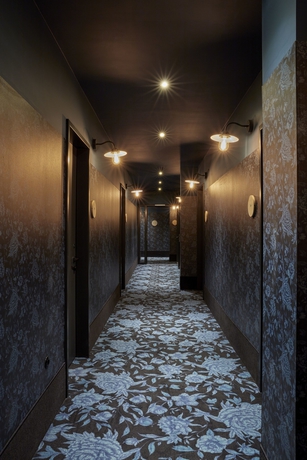 Imagen de los interiores del Hotel 25hours The Royal Bavarian. Foto 17