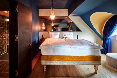 Imagen de la habitación del Hotel 25hours The Royal Bavarian. Foto 15