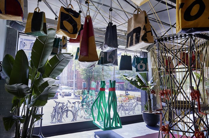 Imagen de los interiores del Hotel 25hours Zurich Langstrasse. Foto 20