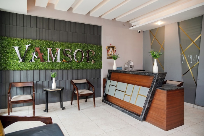 Imagen de los interiores del Hotel 26 Vamsor Heights. Foto 16