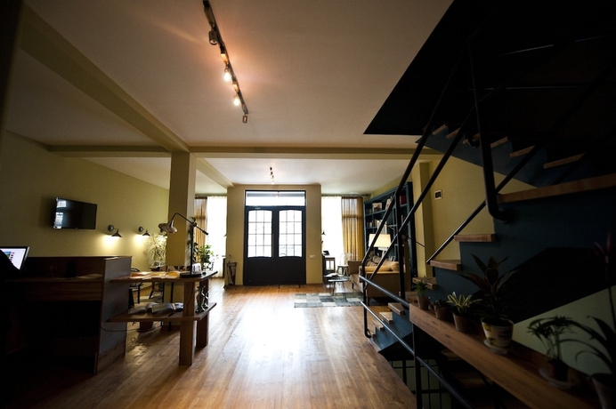Imagen de los interiores del Hotel 27. Foto 18