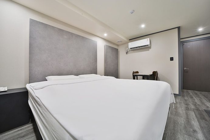 Imagen de la habitación del Hotel 27 HOTEL. Foto 10