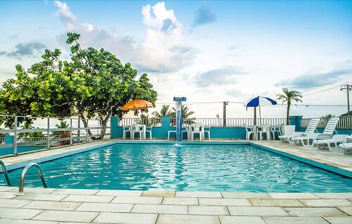 Imagen de la piscina del Hotel 27 Praia. Foto 19