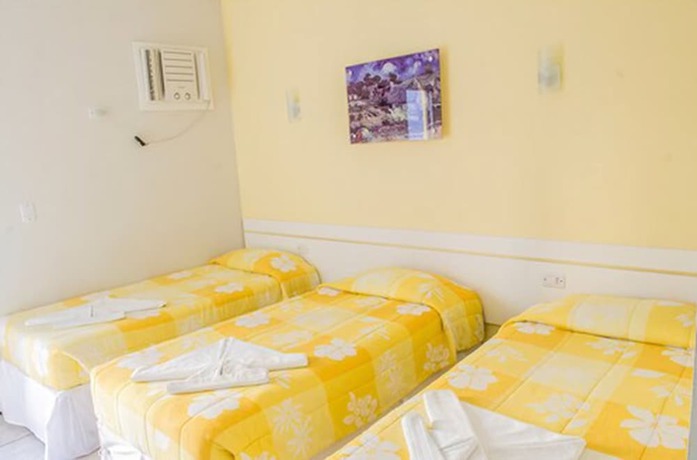 Imagen de la habitación del Hotel 27 Praia. Foto 14