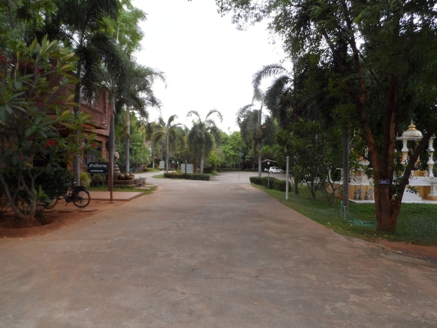 Imagen de los interiores del Hotel 27 Resort. Foto 19