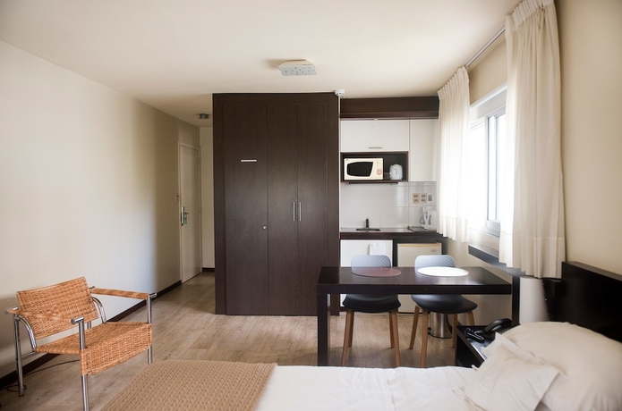 Imagen de la habitación del Hotel 27 Suites Apart. Foto 13