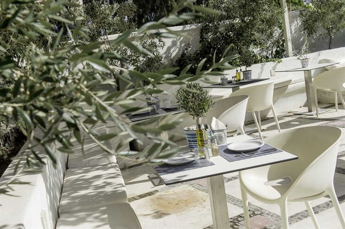 Imagen de los exteriores del Hotel 28, Thira Municipal Unit. Foto 9