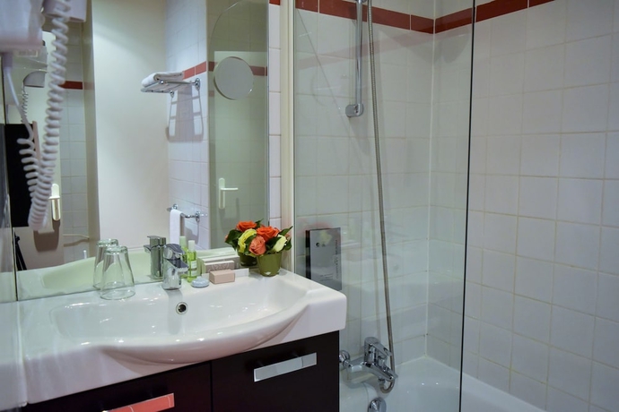 Imagen de la habitación del Hotel 29 Lepic. Foto 2