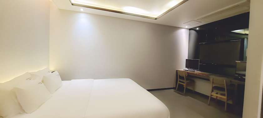 Imagen de la habitación del Hotel 2Heaven. Foto 10