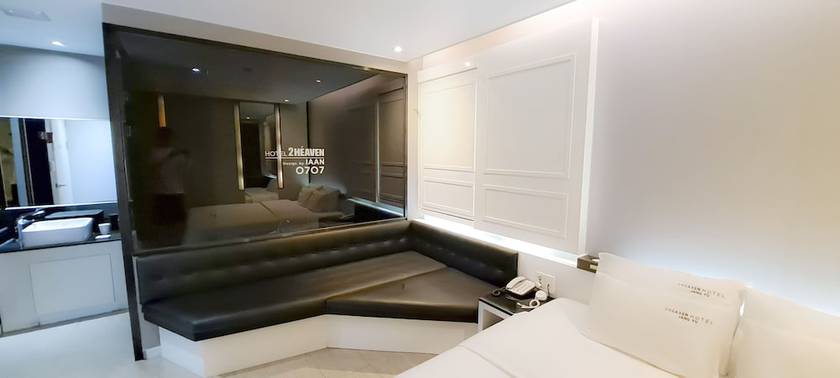 Imagen de la habitación del Hotel 2Heaven. Foto 13
