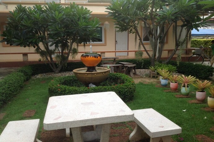 Imagen de los exteriores del Hotel 2n Guesthouse. Foto 35
