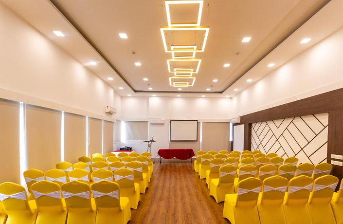 Imagen general del Hotel 3 BY OYO Nami Residency Ahmedabad. Foto 1