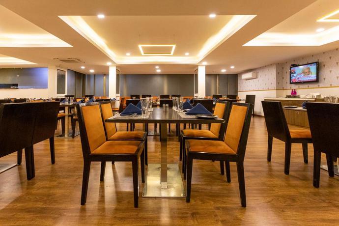 Imagen general del Hotel 3 BY OYO Nami Residency Ahmedabad. Foto 10