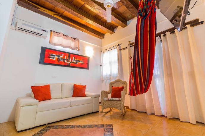Imagen de la habitación del Hotel 3 Banderas. Foto 4