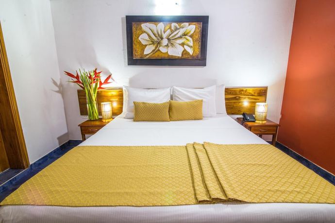 Imagen de la habitación del Hotel 3 Banderas. Foto 8