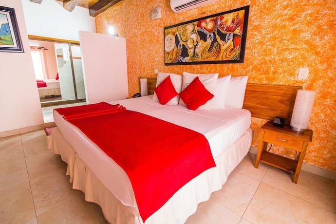 Imagen de la habitación del Hotel 3 Banderas. Foto 16