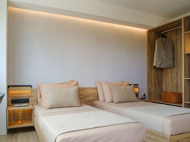 Imagen de la habitación del Hotel 3 Olive Trees. Foto 19