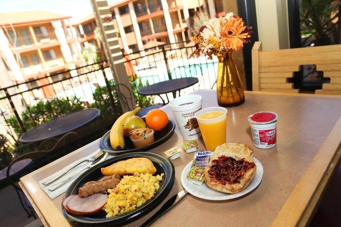 Imagen del bar/restaurante del Hotel 3 Palms Tucson North Foothills. Foto 3