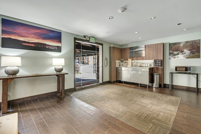 Imagen de los interiores del Hotel 3 Peaks Resort and Beach Club. Foto 16