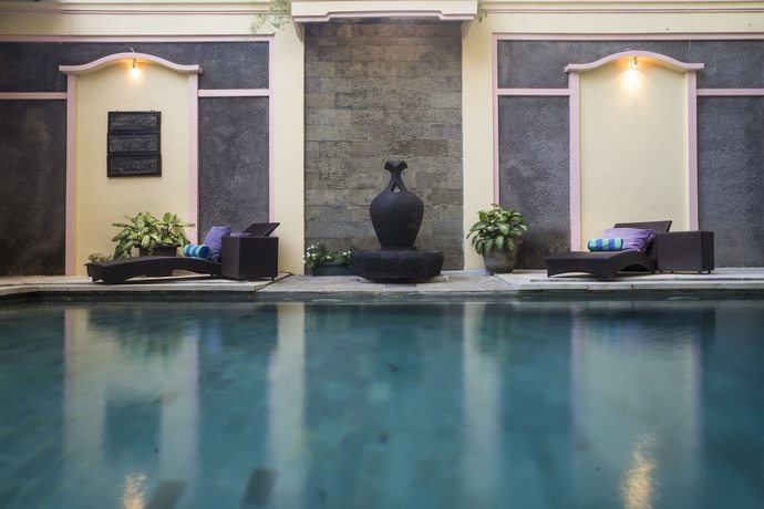 Imagen de la piscina del Hotel 3 Princess Boutique and Spa. Foto 20