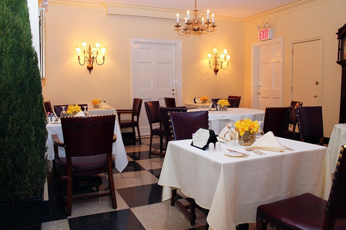 Imagen del bar/restaurante del Hotel 3 West Club. Foto 4