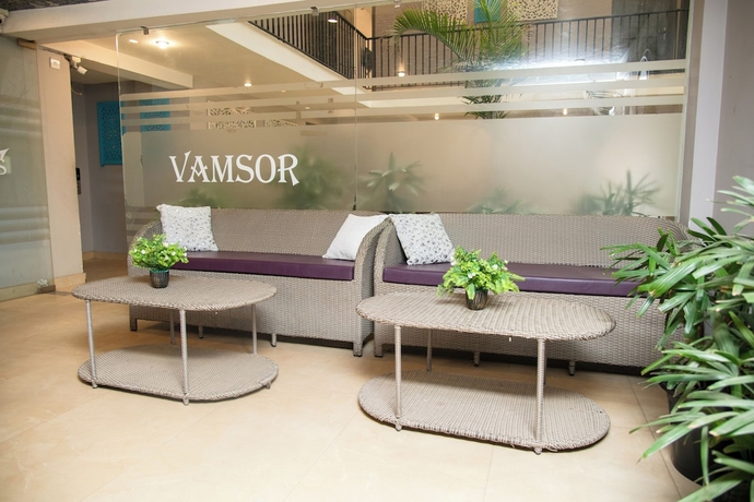 Imagen de los interiores del Hotel 30 Vamsor Heights. Foto 15