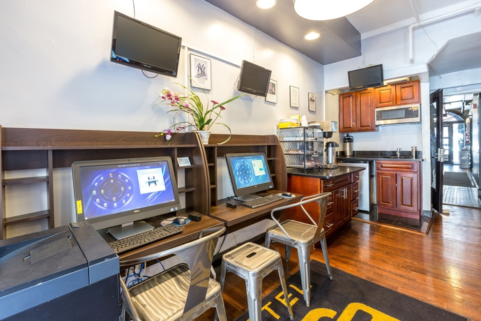 Imagen de los interiores del Hotel 309. Foto 12