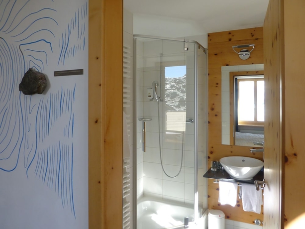 Imagen de la habitación del Hotel 3100 Kulmhotel Gornergrat. Foto 17