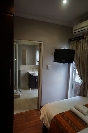 Imagen de la habitación del Hotel 314 On Clark Guest House. Foto 14
