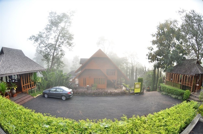 Imagen de los exteriores del Hotel 32 Coffee Hill and Resort. Foto 10