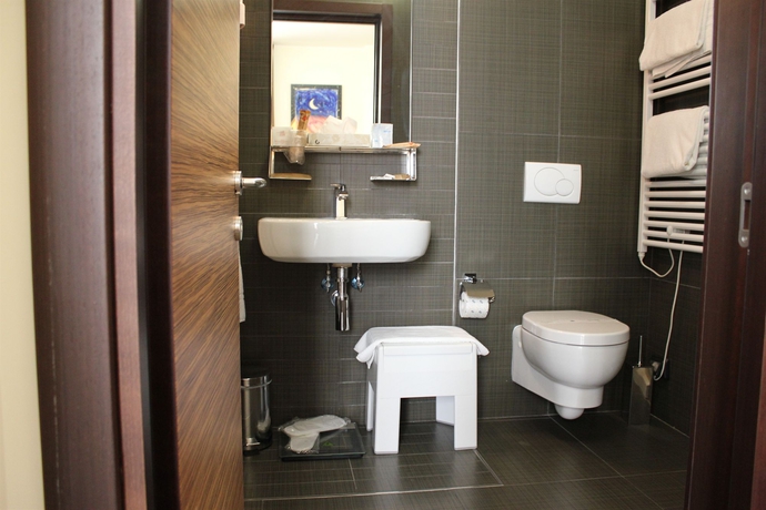 Imagen de la habitación del Hotel 33 Baroni. Foto 6