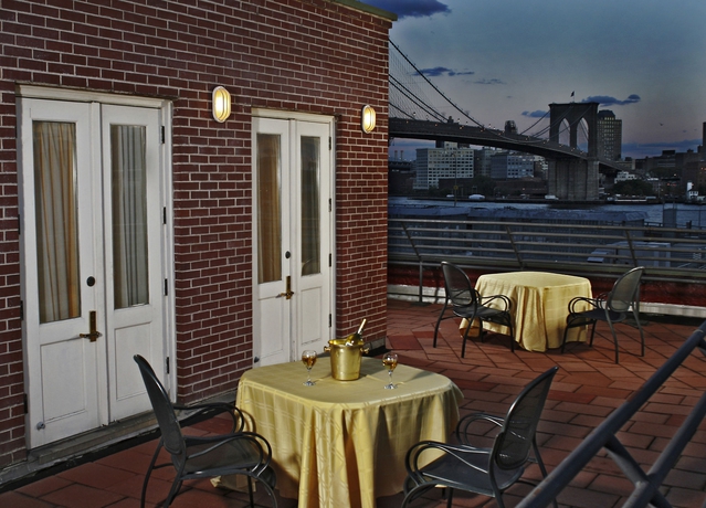 Imagen de los exteriores del Hotel 33 Seaport New York. Foto 8