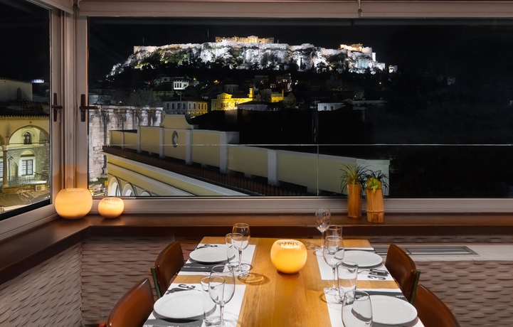 Imagen del bar/restaurante del Hotel 360 Degrees. Foto 3