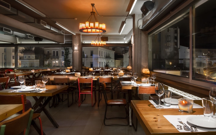 Imagen del bar/restaurante del Hotel 360 Degrees. Foto 5