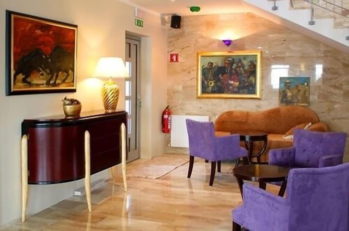 Imagen de los interiores del Hotel 365. Foto 16