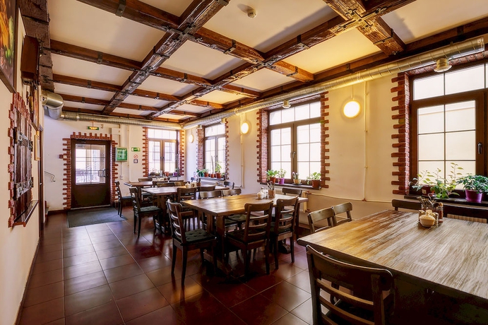 Imagen del bar/restaurante del Hotel 365 Spb. Foto 9