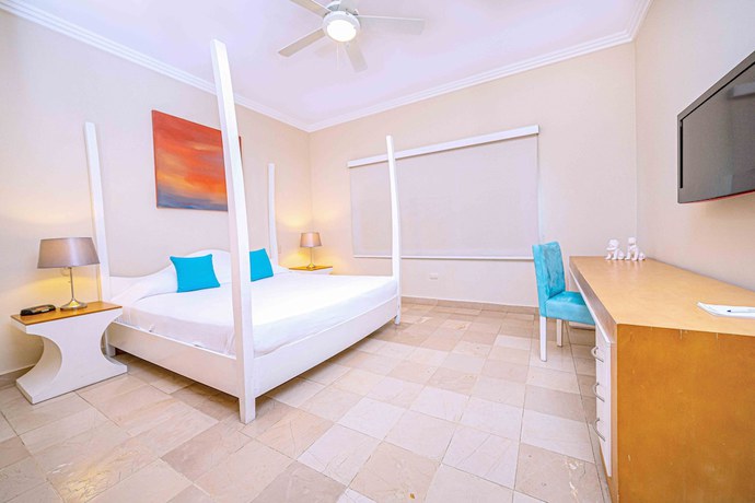 Imagen de la habitación del Hotel 365 & Beach Club Punta Cana. Foto 17