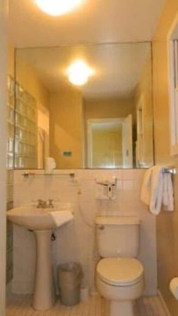 Imagen de la habitación del Hotel 380 Inn. Foto 4