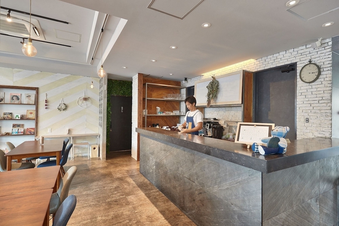 Imagen de los interiores del Hotel 385. Foto 19