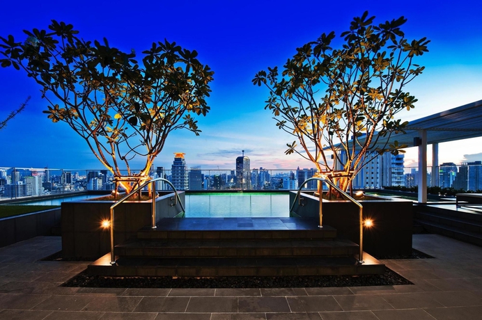 Imagen de la piscina del Hotel 39 Boulevard Executive Residence. Foto 12