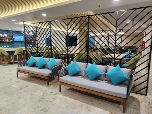 Imagen del bar/restaurante del Hotel 39 Jamaica. Foto 14