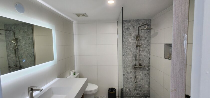 Imagen de la habitación del Hotel 39 Jamaica. Foto 19